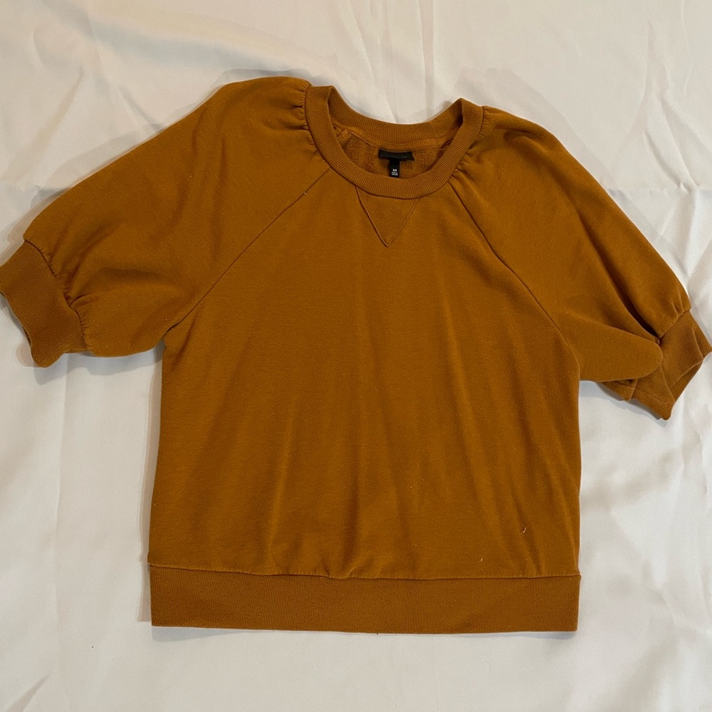 Womens musdard sweatshirt/ pullover
